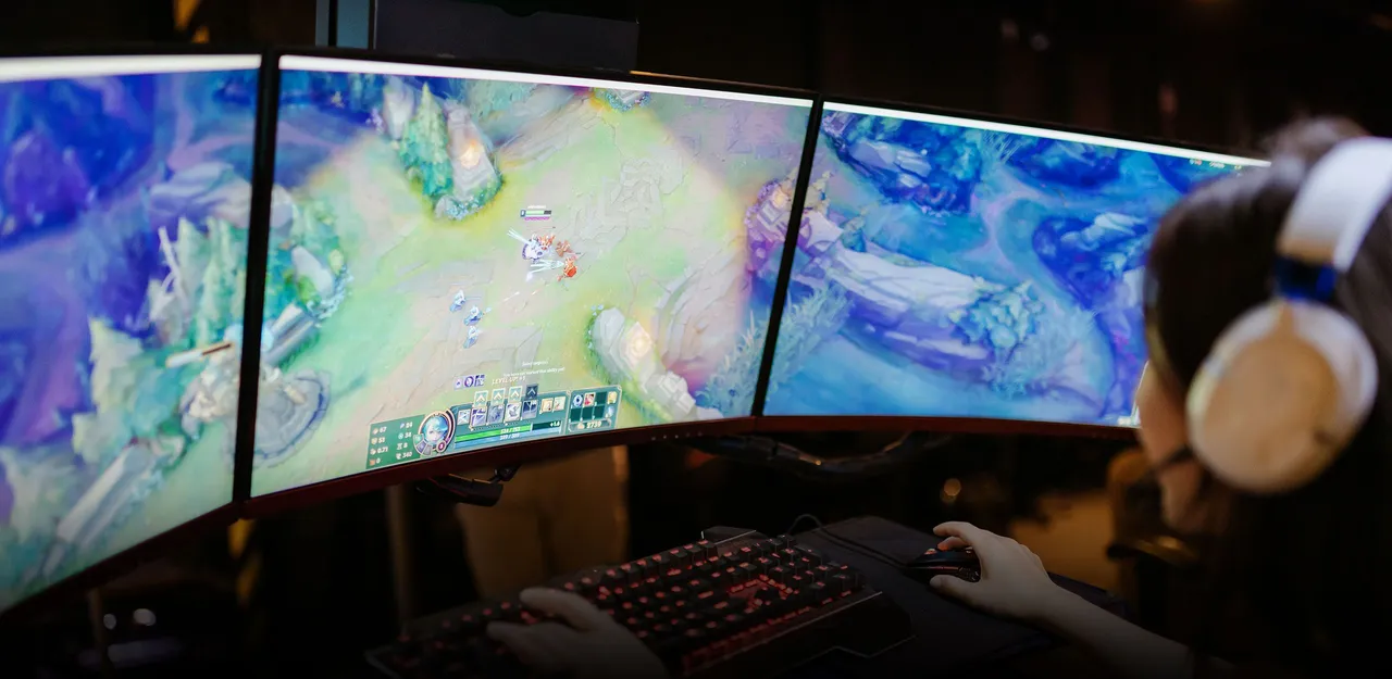 How to Build an Esports Team on a Shoestring Budget