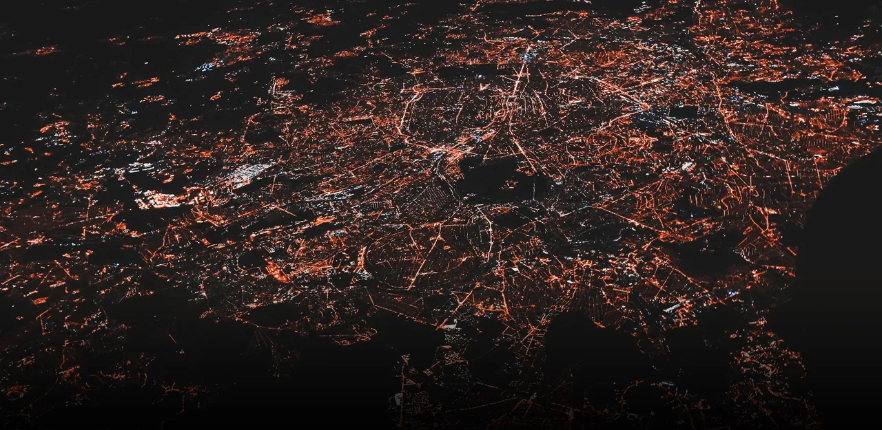 Network Effects: The Economic Engine of Product Growth